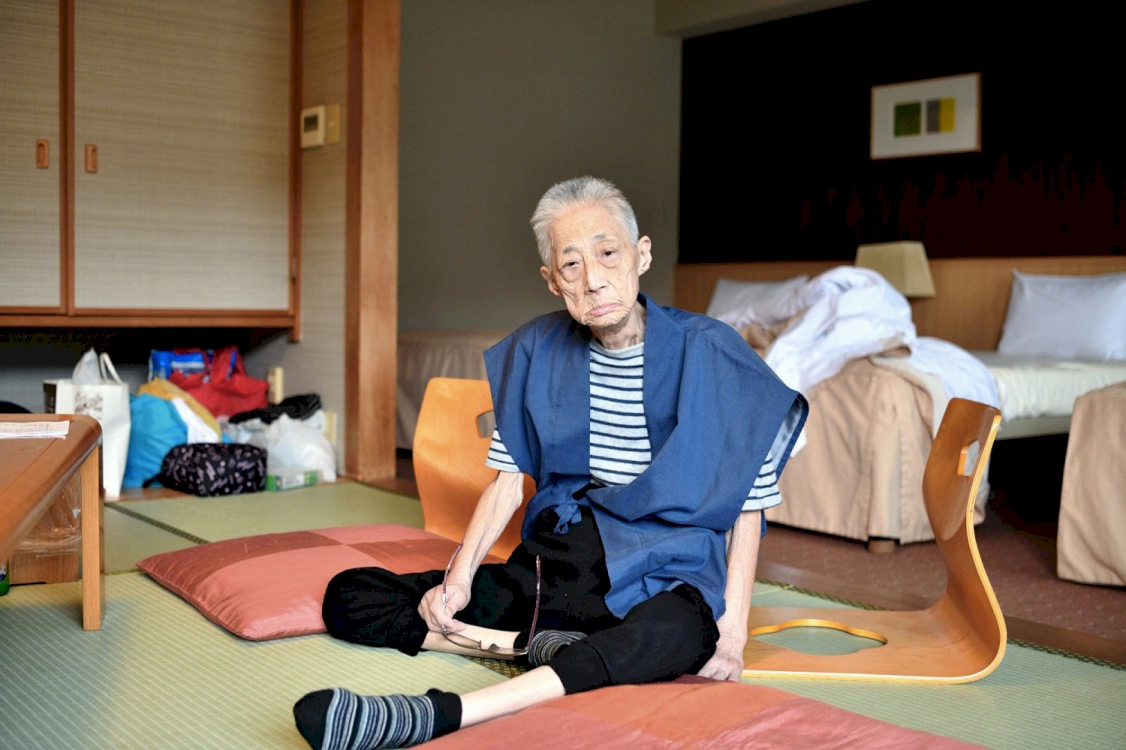 My Mother in a Hotel in Hakone